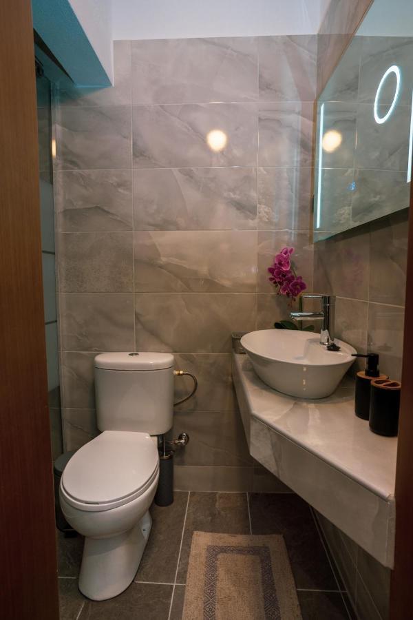 Seashell Luxury Apartment 니키티 외부 사진