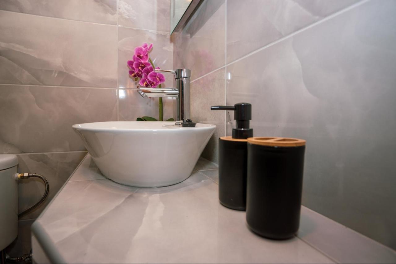 Seashell Luxury Apartment 니키티 외부 사진